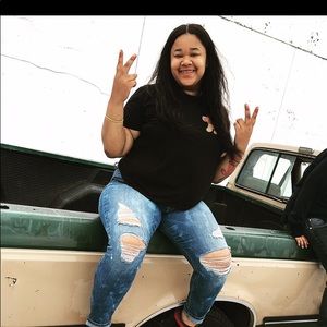 Meet your Posher, Brittni